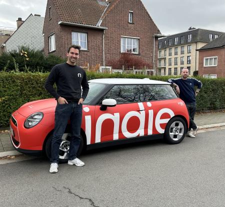 Tim & Victor at the Indie Group car